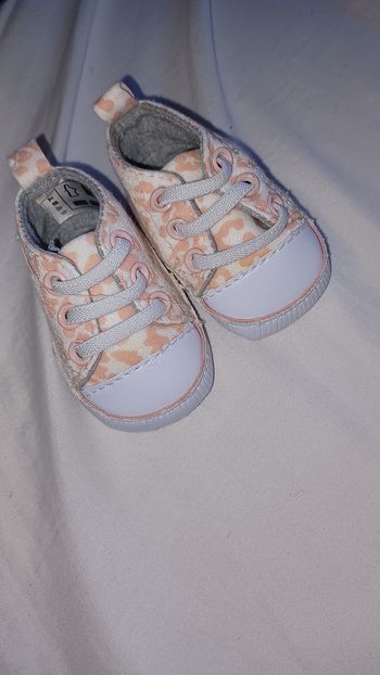 Chaussure et moufle fille