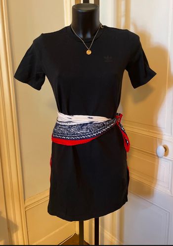 Robe style casual Adidas