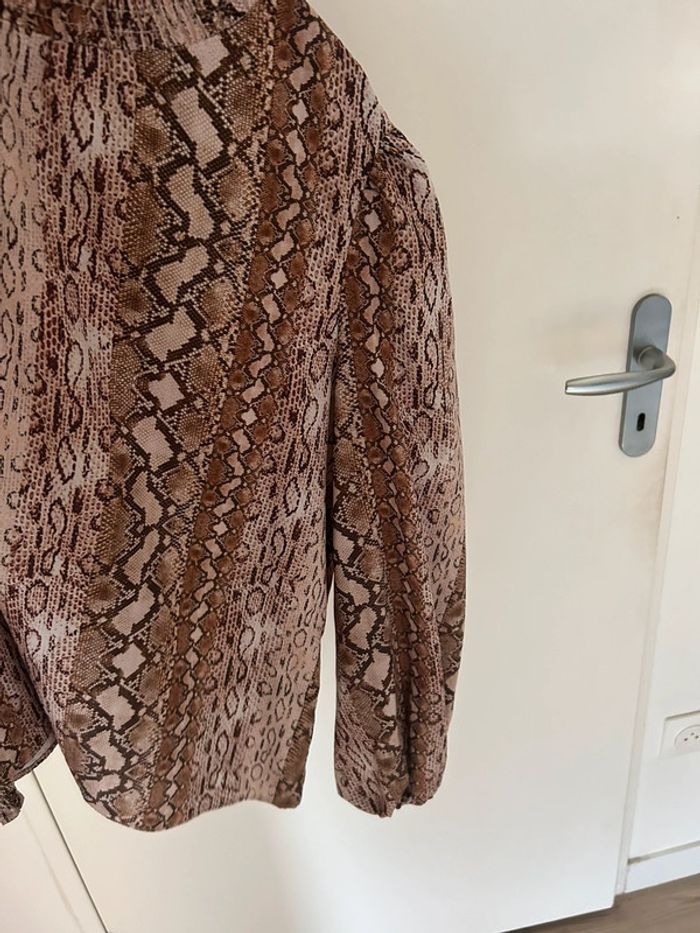 Blouse à manche longues motifs python - photo numéro 2