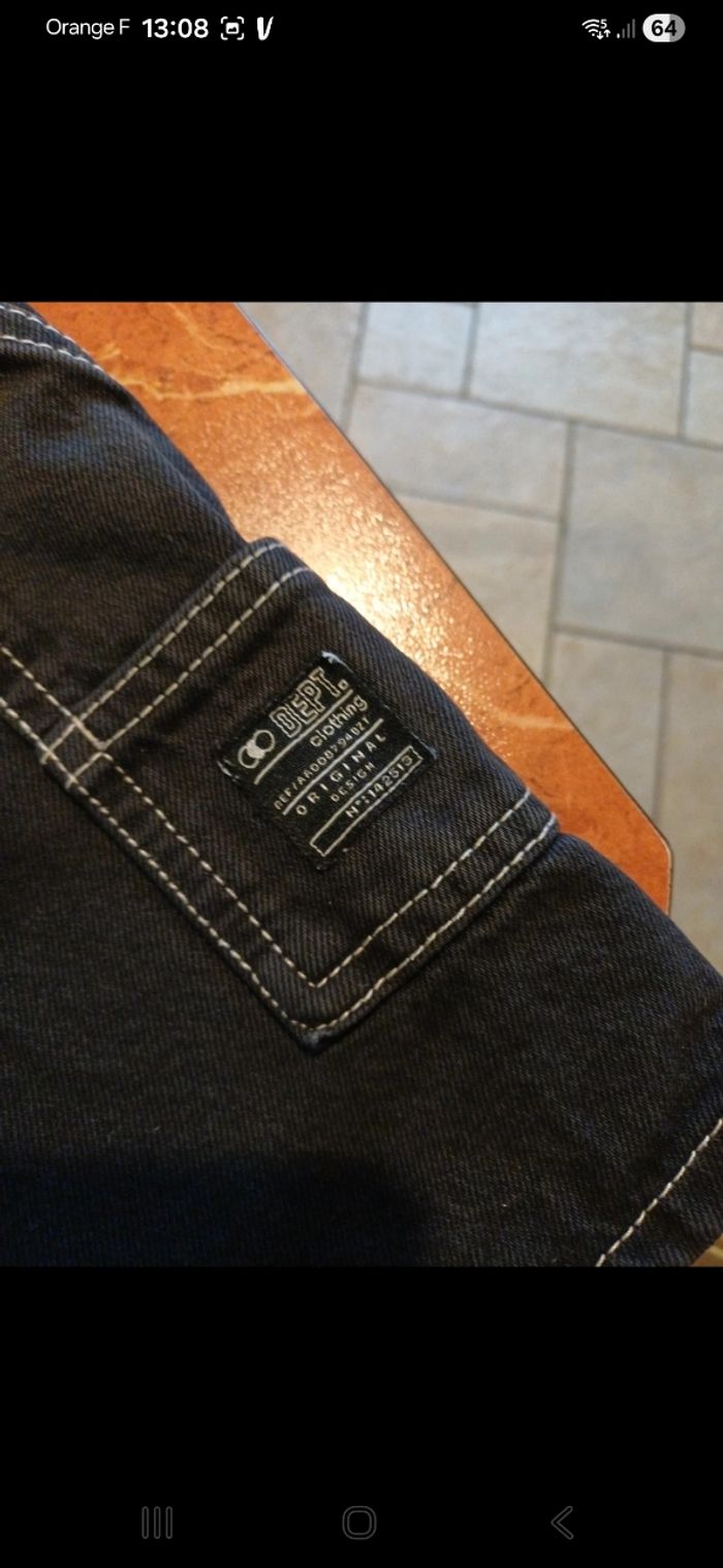 Short garçon taille 14 ans - photo numéro 5