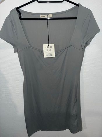 Robe grise moulante L