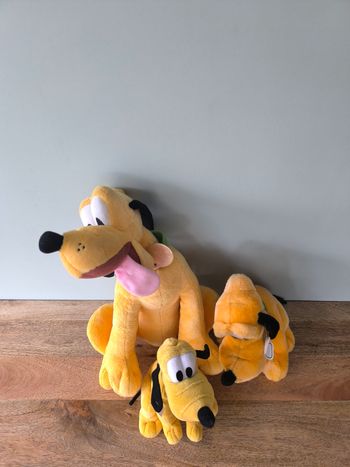 Lot peluches Pluto Disney