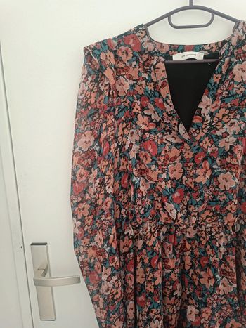 Robe fleurie à volants et dorure Taille 38 Promod Neuf