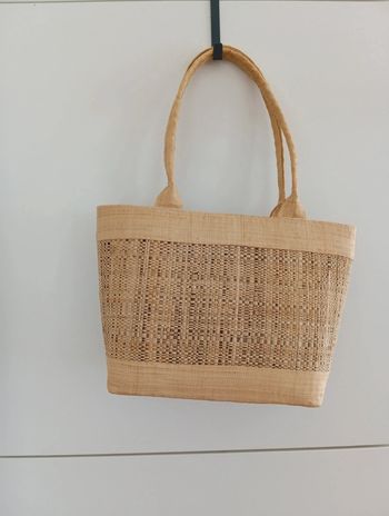 Petit panier vintage en raphia