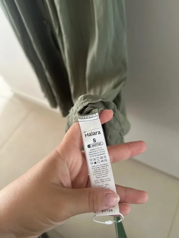 Robe Halara neuve avec étiquette - photo numéro 5