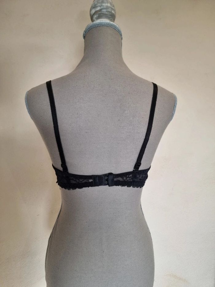 Soutien gorge - photo numéro 4