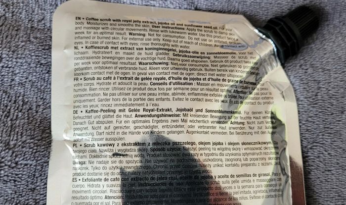 Lot peeling corps et gant visage neuf - photo numéro 3
