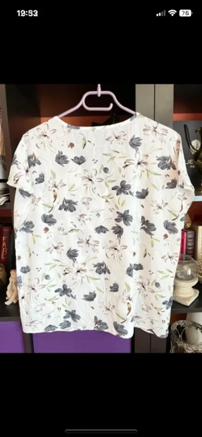 TEE shirt fleurie - photo numéro 2