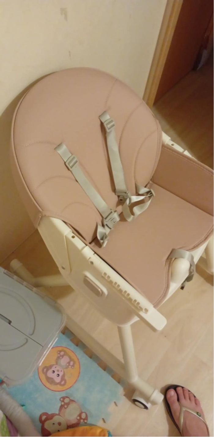 Chaise haute - photo numéro 4
