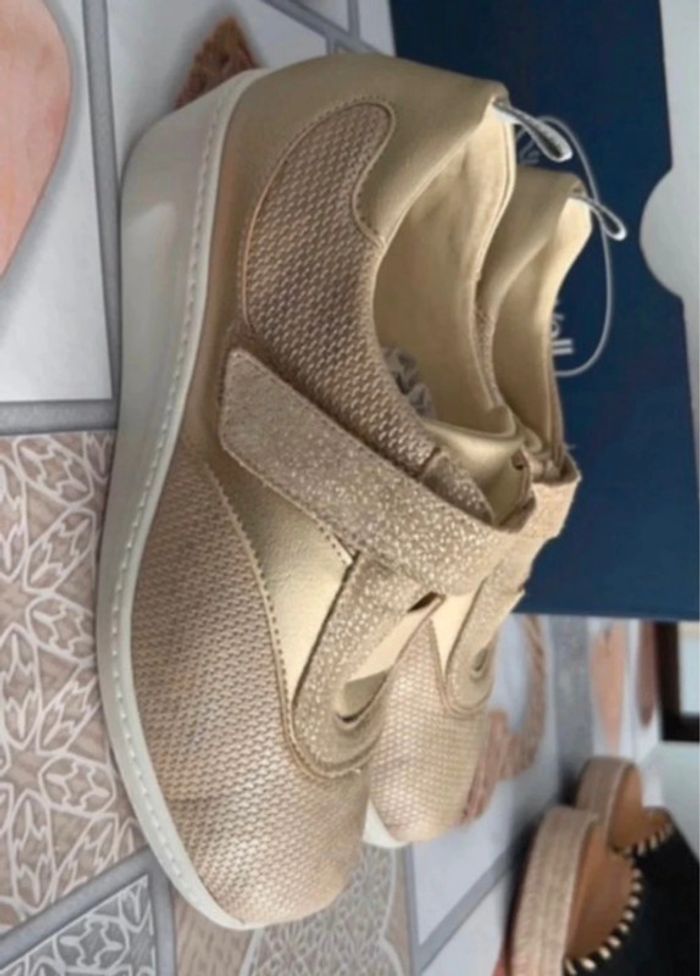 Chaussures Podowell taille 37 - photo numéro 2