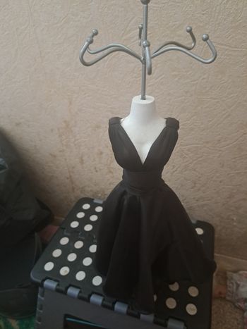 Un porteur à bijoux