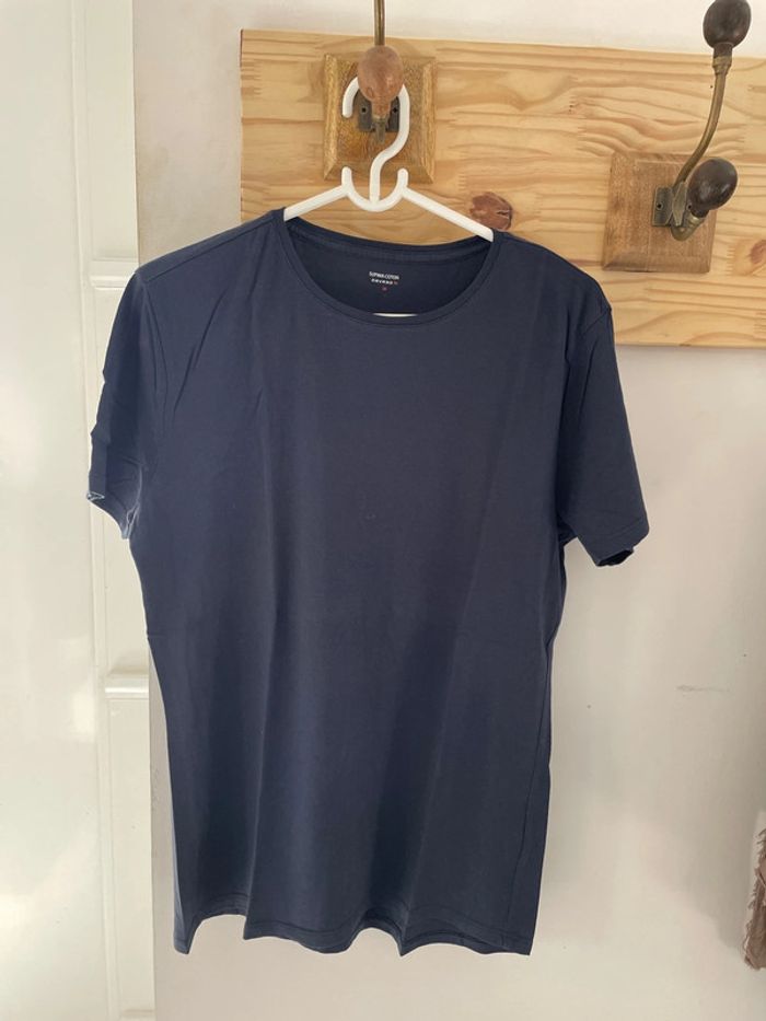 Très joli t-shirt homme 38