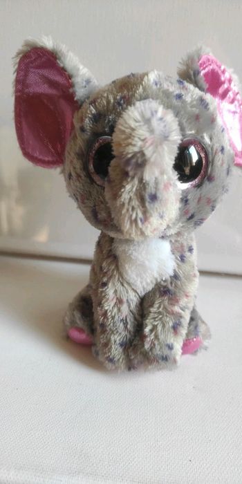 Petite peluche Ty éléphant gris a pois oreilles roses