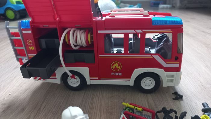 Camion pompier playmobil - photo numéro 3