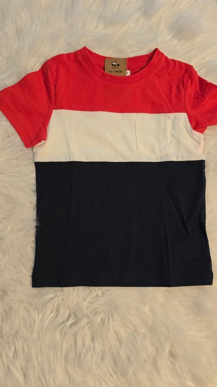 NEUFS (non portés)🏷🏷💙💙 teeshirts Manches Courtes 3ans (96cm) Garçon 💙💙 - photo numéro 7