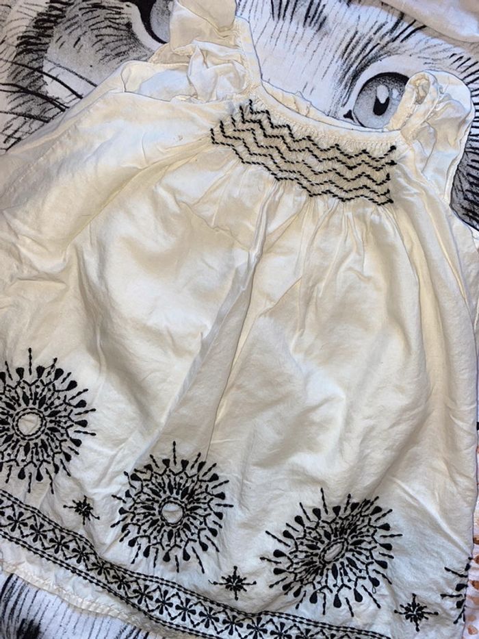 Robe doublée et fichu, taille 6-12 mois, marque Baby Gap. - photo numéro 3
