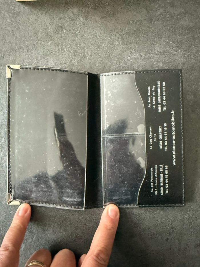 Pochette carte grise - photo numéro 2