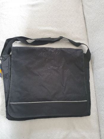 Très grand sac noir neuf