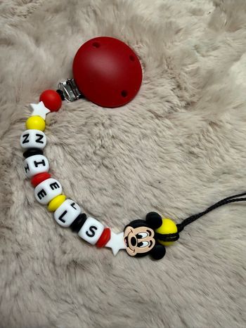 Attache tétine Mickey