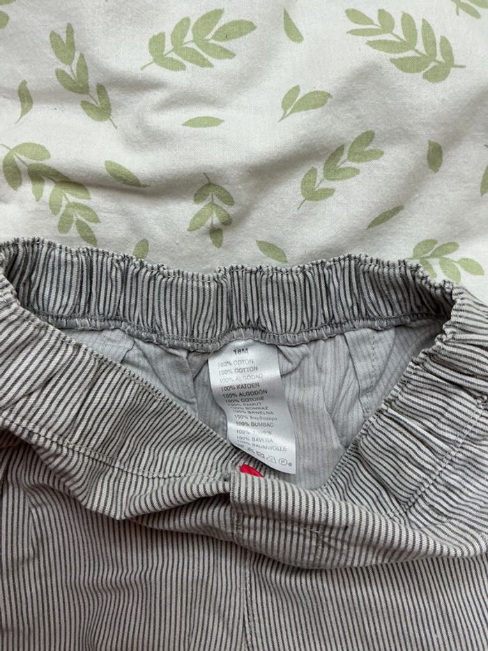 short rayé gris et blanc 18 mois - photo numéro 4