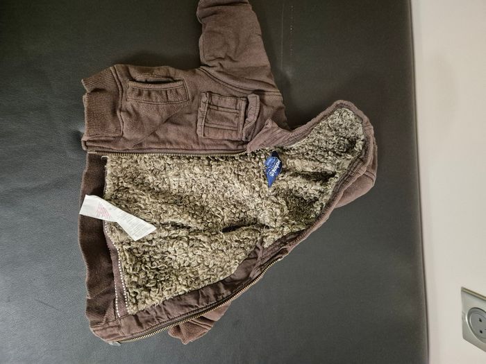 Veste 6 mois - photo numéro 2