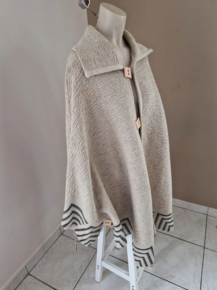 Poncho original 🖤🩶 - photo numéro 7