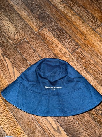 Bob réversible Claudie Pierlot Comme neuf Valeur 75 euros