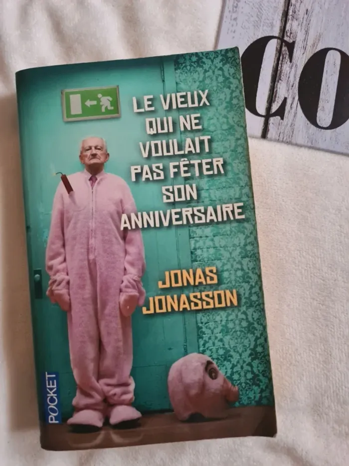 Livre de poche - photo numéro 2