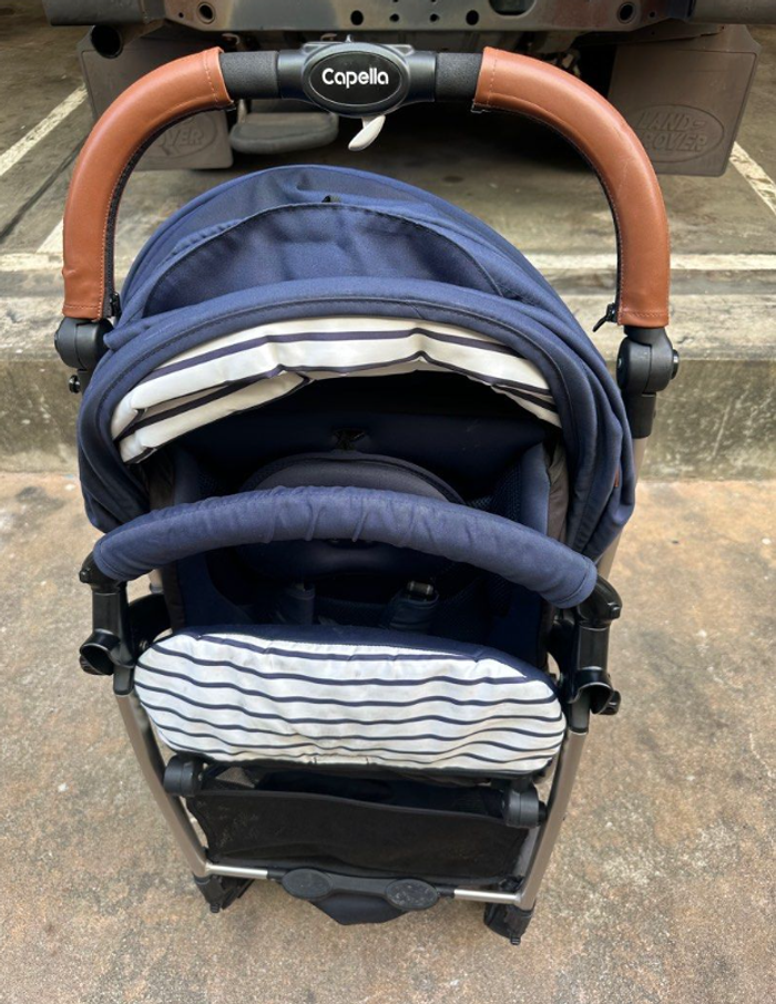 Poussette BB légère