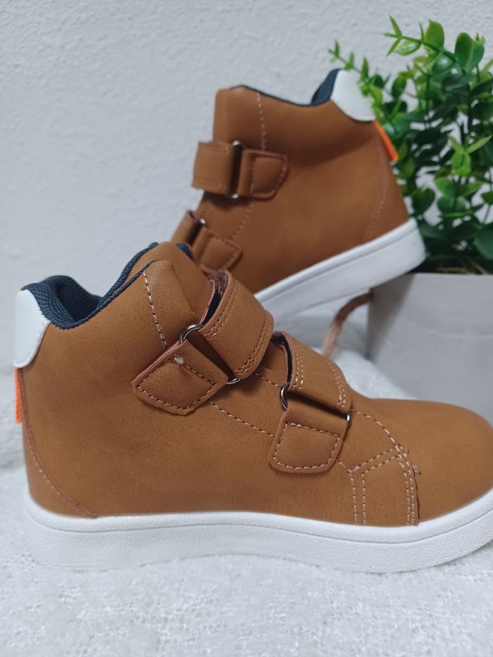 Chaussures garçon T 26 - photo numéro 2
