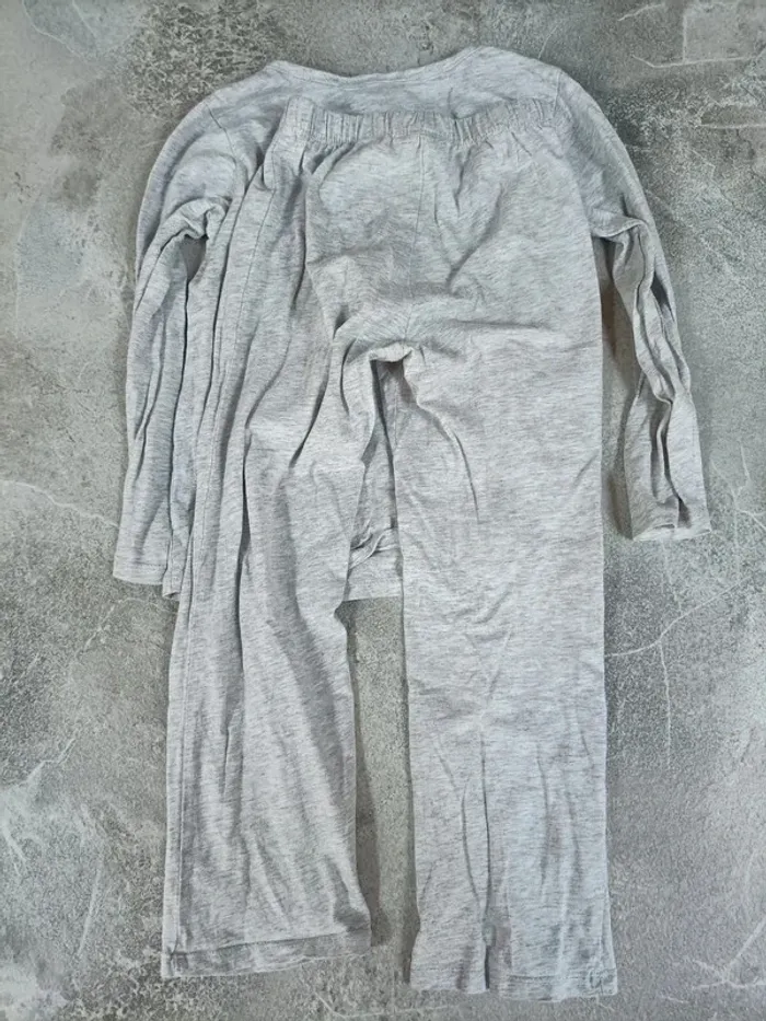 Pyjama deux pièces - photo numéro 2