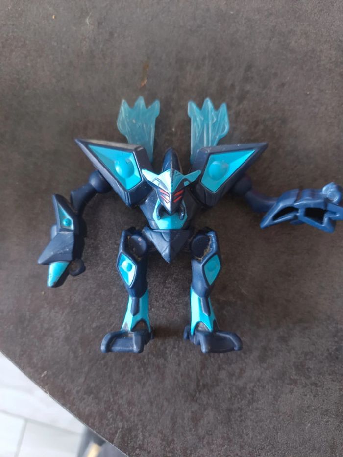 Figurines bakugan - photo numéro 2