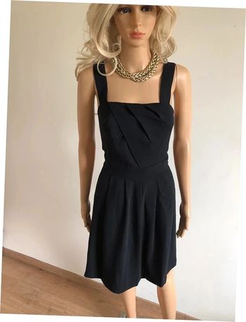 Robe noire neuve sans manches Morgan taille 40 (valeur 65€)