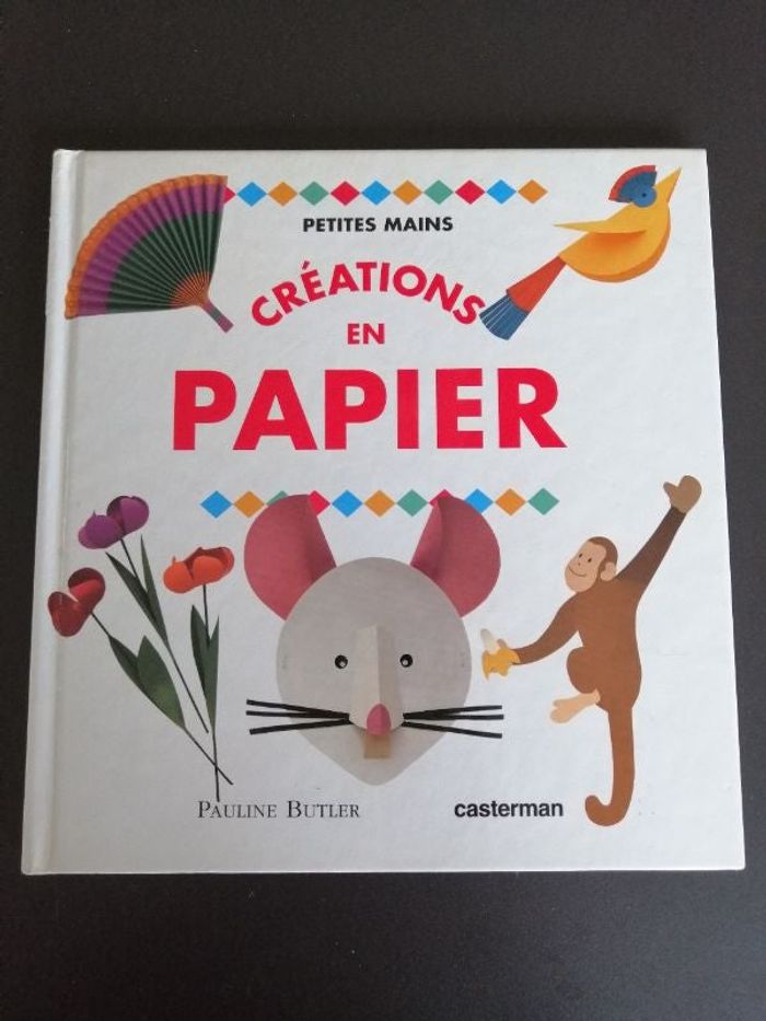 Livre Créations en papier en bon état