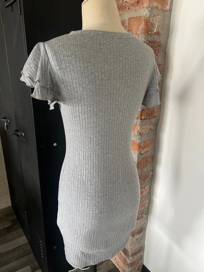 Robe moulante - photo numéro 5