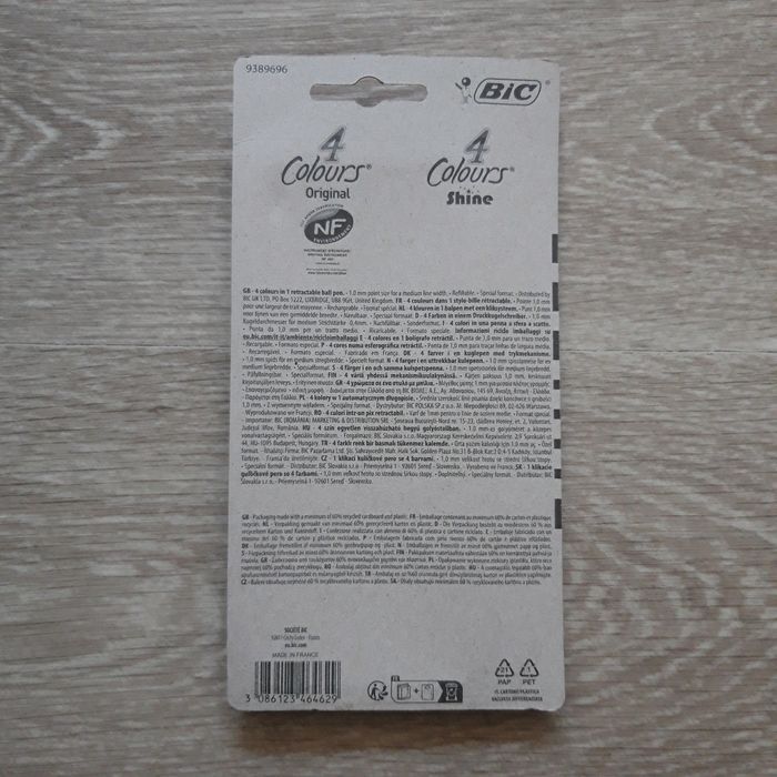 Lot de 4 stylos 4 couleurs Bic NEUF - photo numéro 2