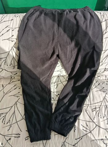 Pantalon style cargo