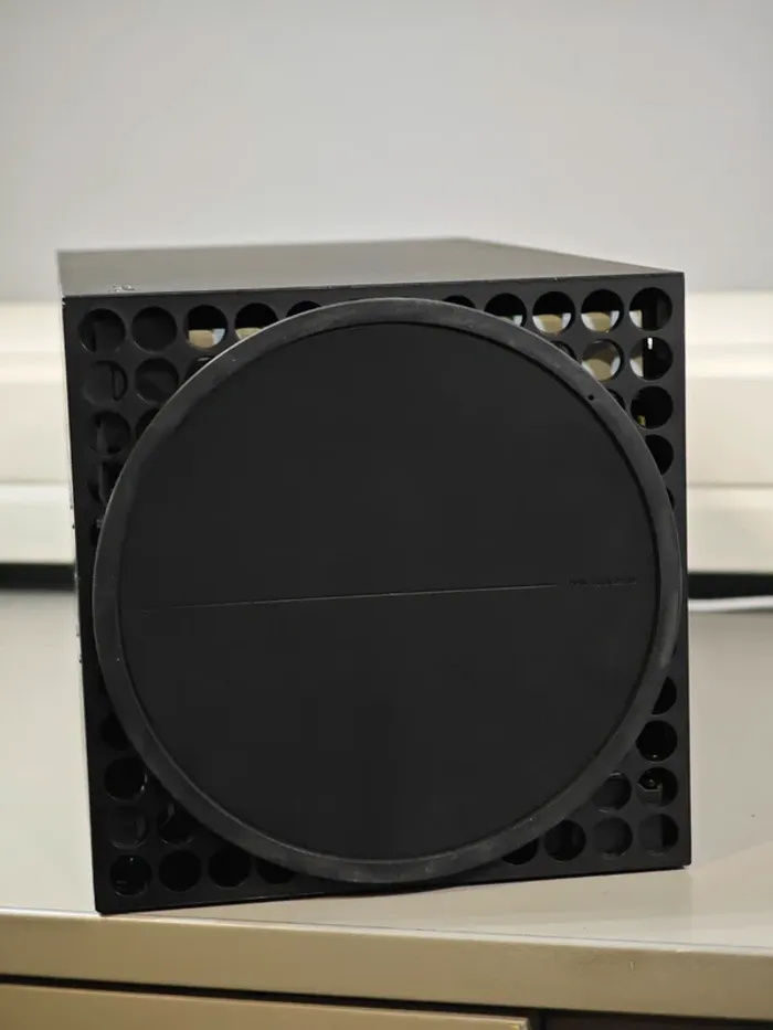 Console XBox Series X avec manette et boite - photo numéro 10