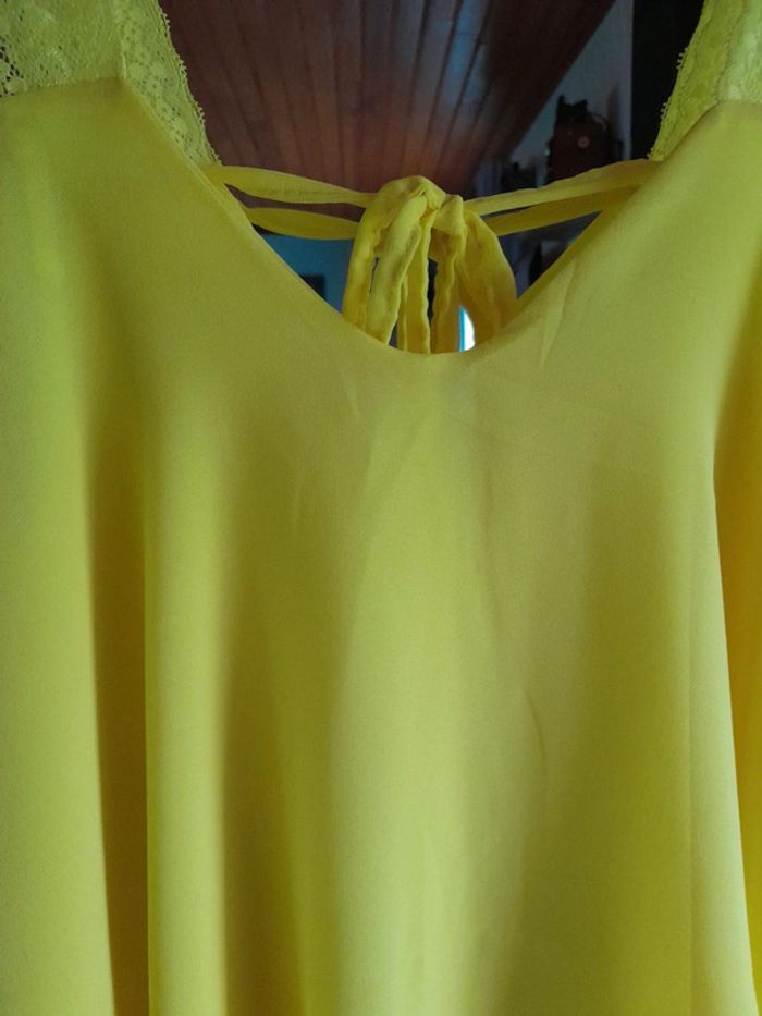 Top jaune - photo numéro 3