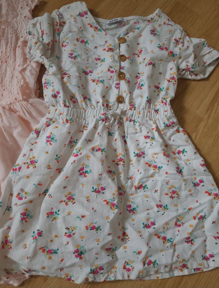 Lot 3 robes fille 5ans - photo numéro 2