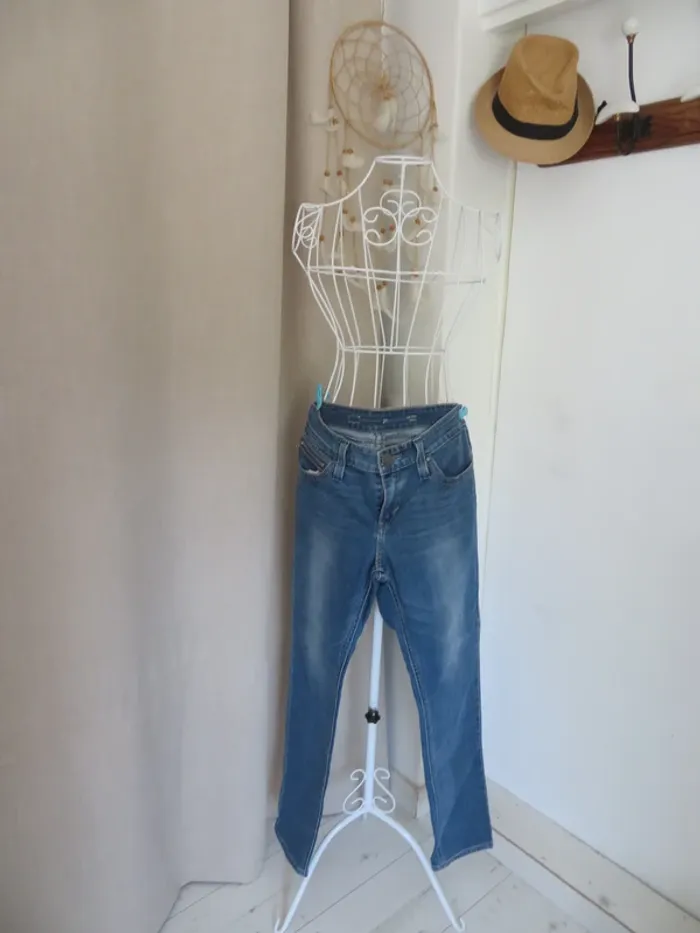 jeans