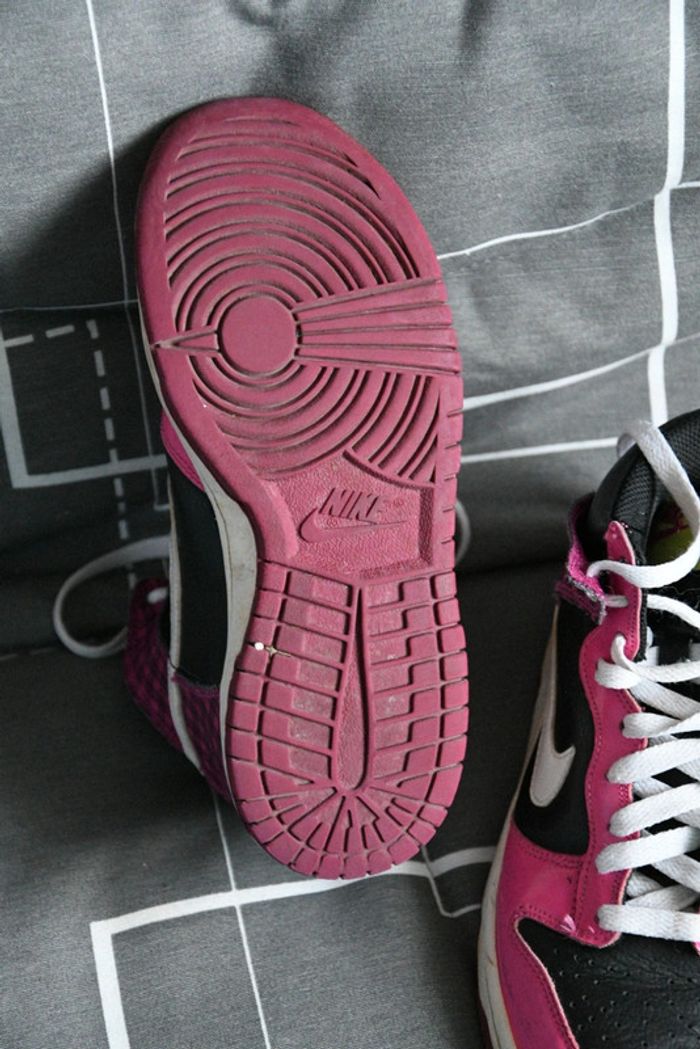 Baskets montantes Nike pointure 36 - photo numéro 18