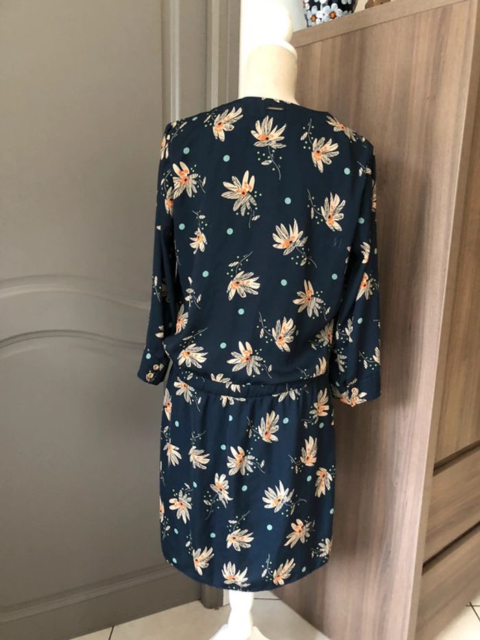 Robe été chic taille 42 marine beige impeccable - photo numéro 4