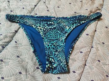 Bas de maillot de bain 
Taille M Réduction jusqu'à -70%