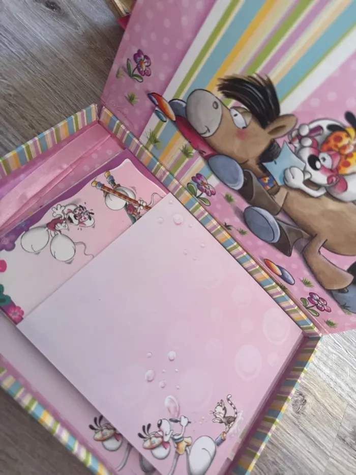 Énorme lot papiers à lettre - photo numéro 10