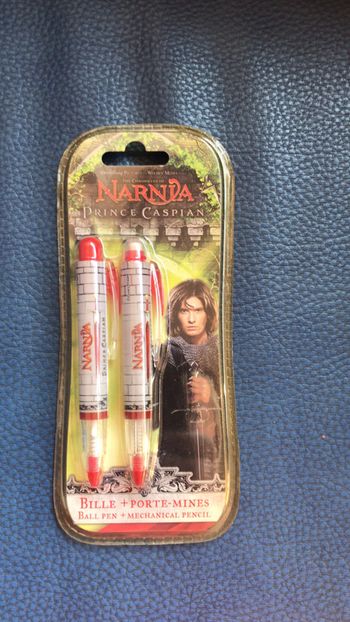 Narnia lot de porte mines et stylo neuf