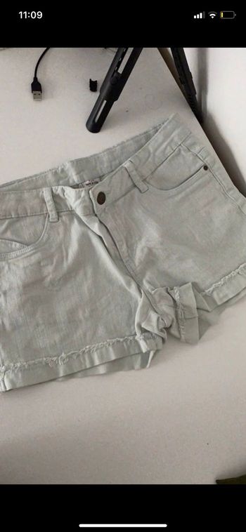 Short en jean tape à loeil