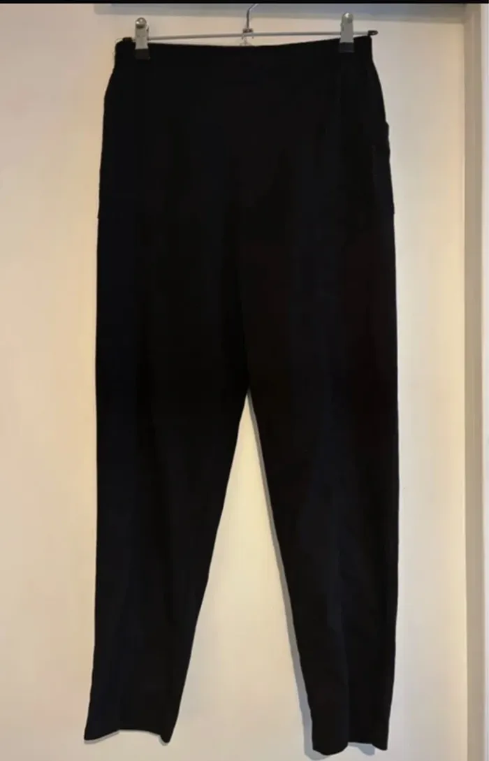 🖤 Pantalon noir été – Taille 38/M – Très bon état - photo numéro 2