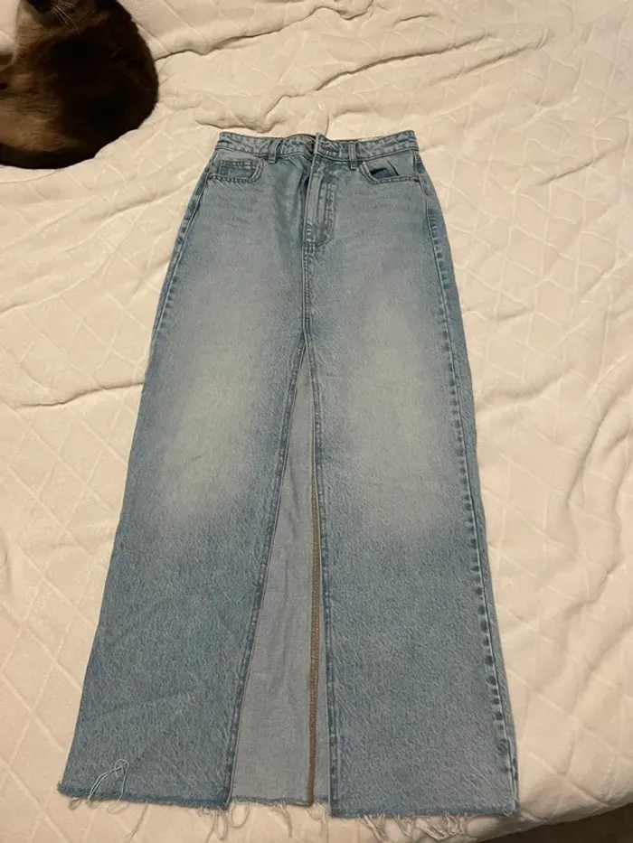 Jupe jean fendue Stradivarius