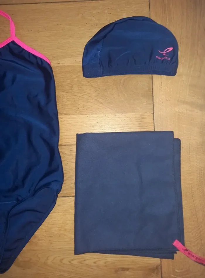 Maillot de bain 10 ans - photo numéro 3